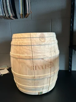 Riva 1920 Sgabello modello Botte SCONTATO a PREZZI OUTLET- Sgabelli