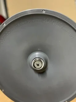 Sgabello modello Sgabello bombo beige   SCONTATO a PREZZI OUTLET^Magis Outlet