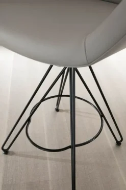 Ozzio Sgabello poltroncina Victor a prezzo ribassato- Sgabelli