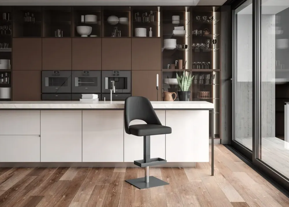 Sgabello regolabile in altezza Oslo a prezzo scontato^Easyline