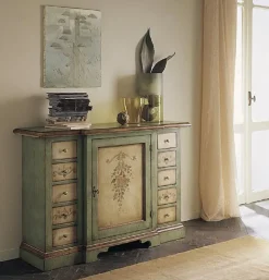 Sale Soggiorno  Credenzina stile veneziano laccata con decori scontato del -30 % Madie