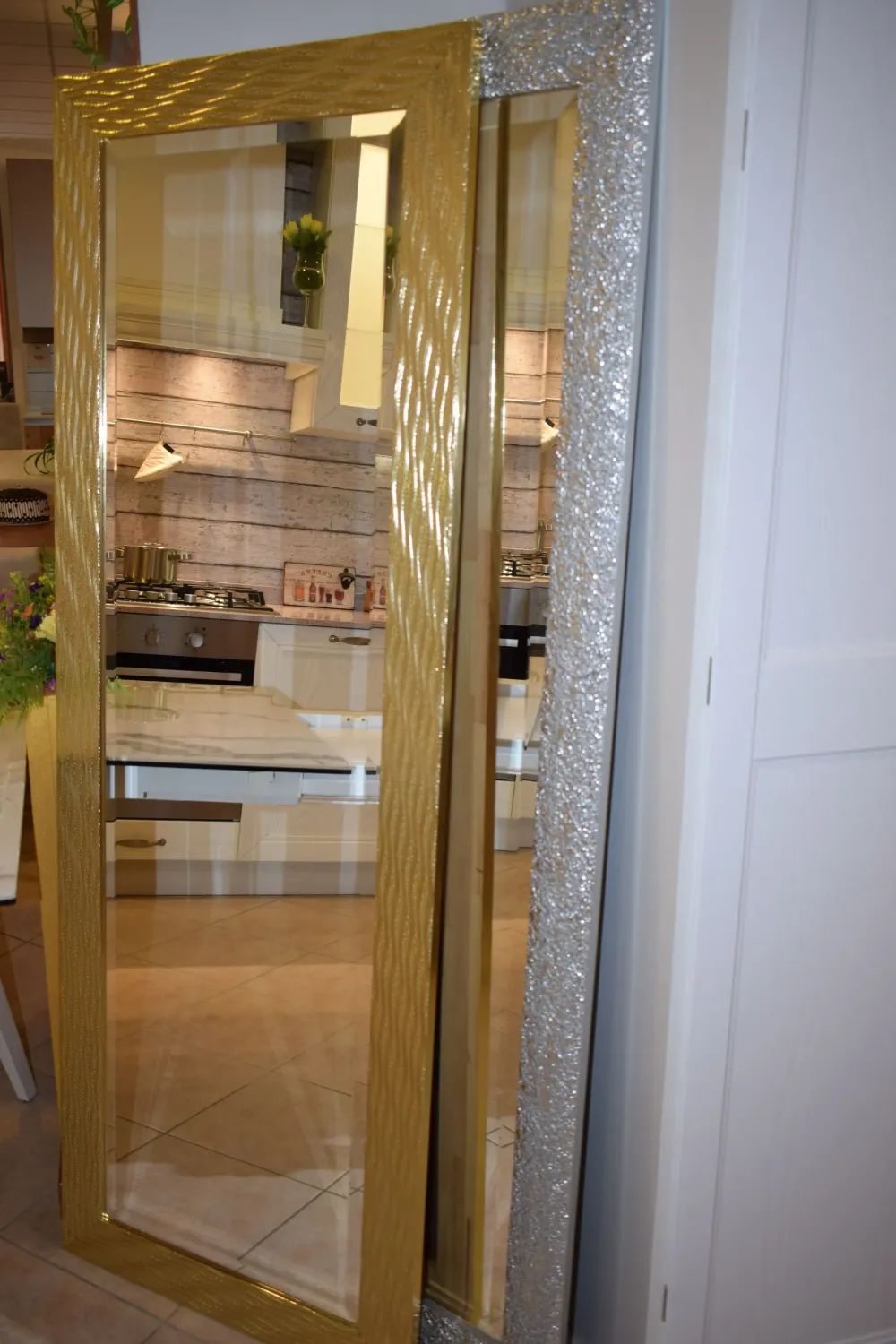 Collezione esclusiva Specchiera in stile moderno Specchiera mottes mobili OFFERTA OUTLET- Specchiere