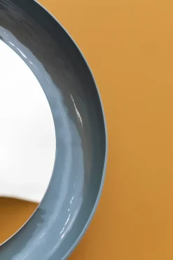 Miniforms Specchiera modello Coque di con forte sconto- Specchiere