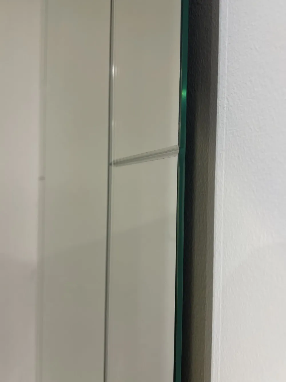 Best Specchiera Specchio molato con incisioni di a prezzi scontati Specchiere