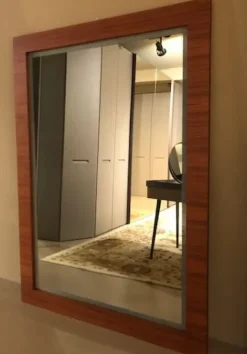 Sale Specchiera Tokyo in legno a prezzo Outlet Specchiere