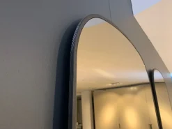 Specchio Audrey di in stile moderna^Poliform Discount