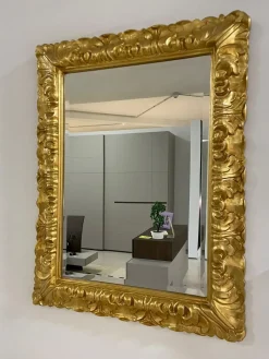 Specchio classica Specchio foglia oro di a prezzo scontato^Abitare Interior Outlet