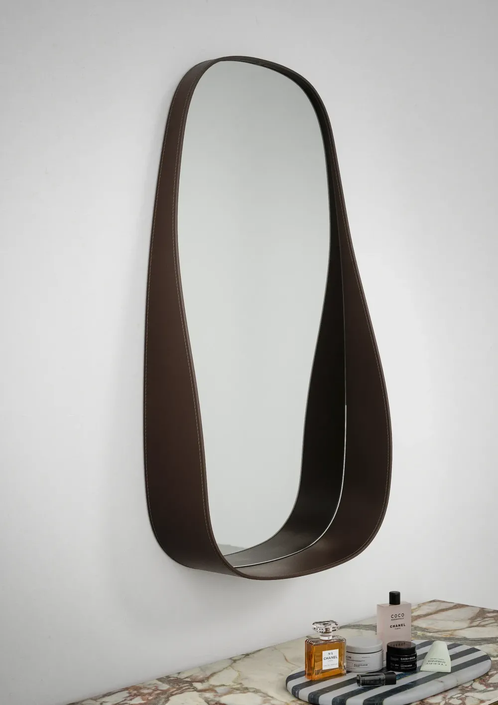 NovaMobili Specchio design Flow di scontato -38%- Specchiere