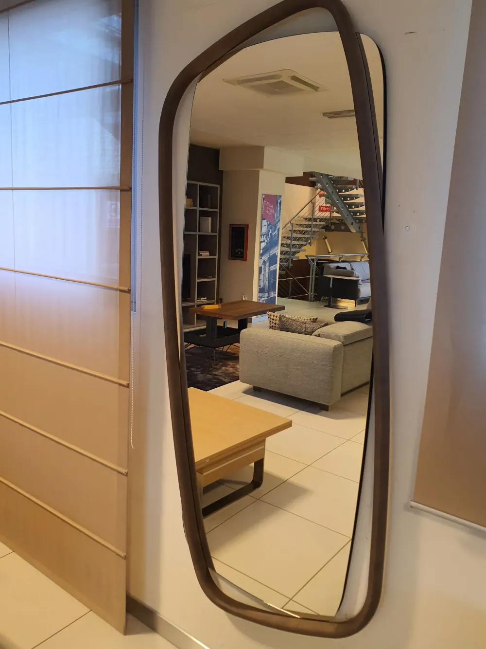 Ozzio Specchio design Golden wood di a prezzo scontato- Specchiere