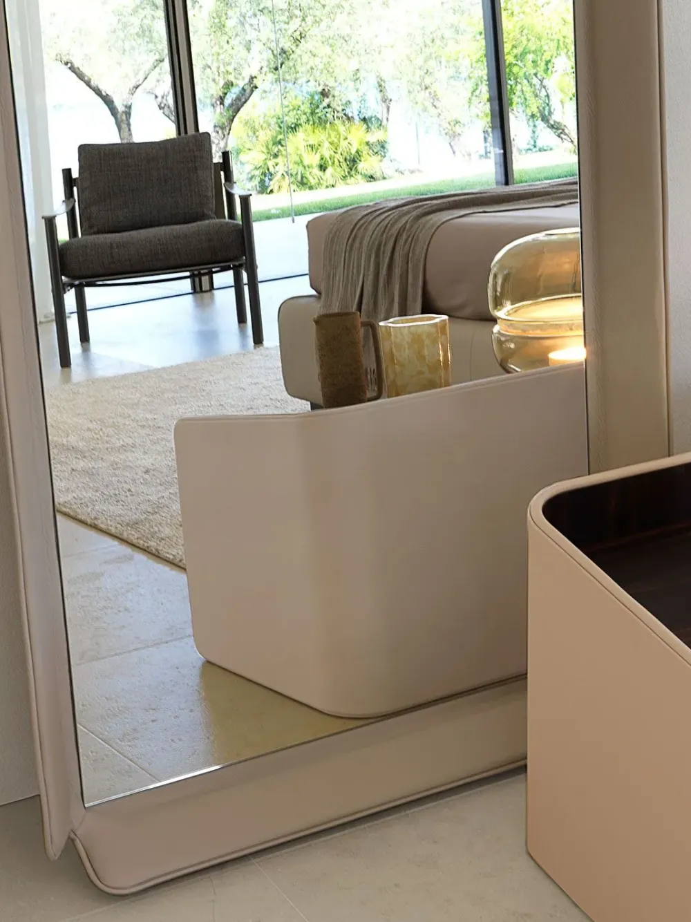 Flou Specchio Gentleman di in stile design- Specchiere