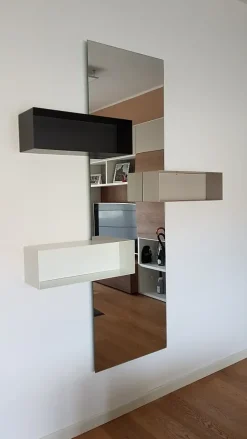 Discount Specchio modello Inside di a prezzi outlet Specchiere