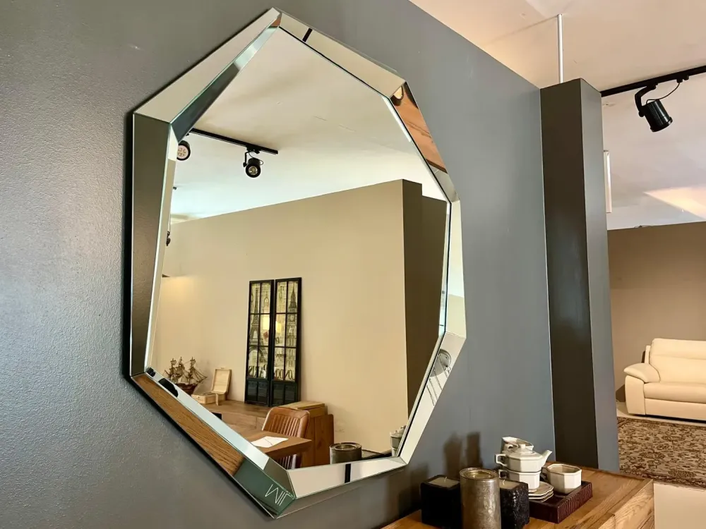 Specchio moderna Emerald di a prezzo scontato^Cattelan Italia Online