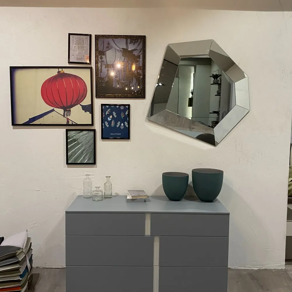 Sale Specchio moderno Elio di in Offerta Outlet Specchiere