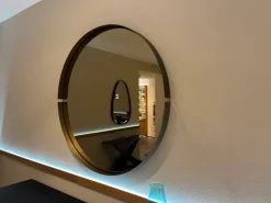 Riflessi Specchio Omega di in stile moderna- Specchiere