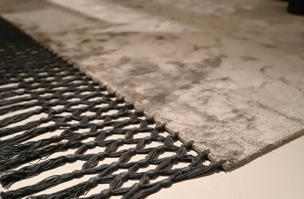 Tappeto Design modello Fringes con forte sconto^Baxter Outlet