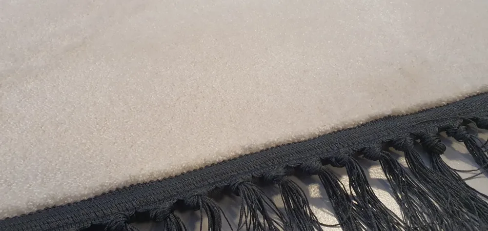 Besana Tappeto modello Tappeto su misura in fibra sintetica in Offerta Outlet- Tappeti