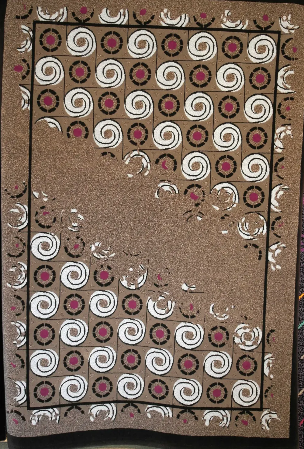 Tappeto quadrato in stile moderno Grafiti di a prezzo Outlet^Sitap Hot