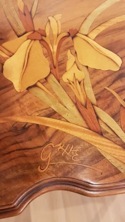 Discount Tavolino modello Tavolino art nouveau in OFFERTA OUTLET Tavolini