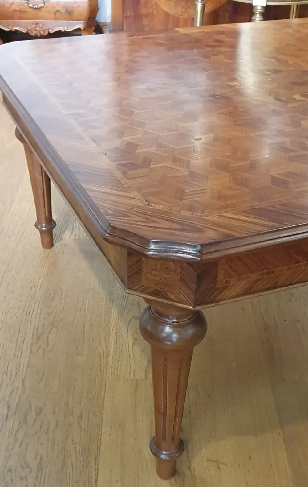 Best Tavolino classico Quadrato con intarsio diamante di a prezzo scontato Tavolini