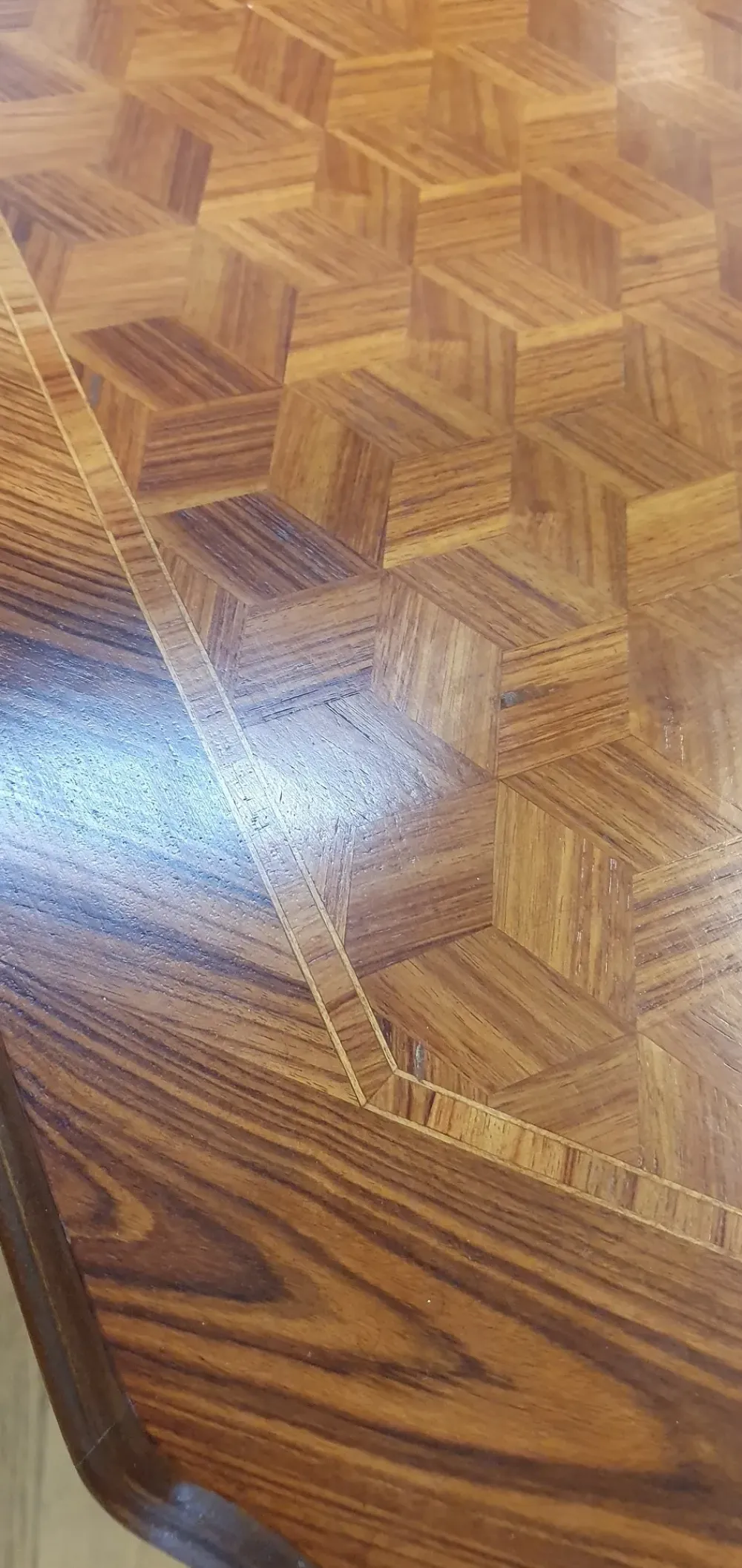 Best Tavolino classico Quadrato con intarsio diamante di a prezzo scontato Tavolini