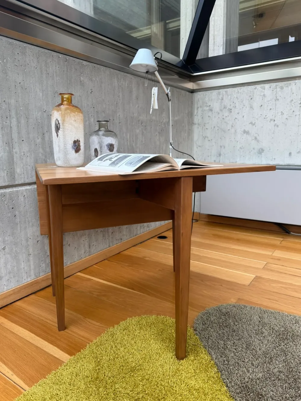 Artigianale Tavolino classico Tavolino di a prezzo scontato- Tavolini