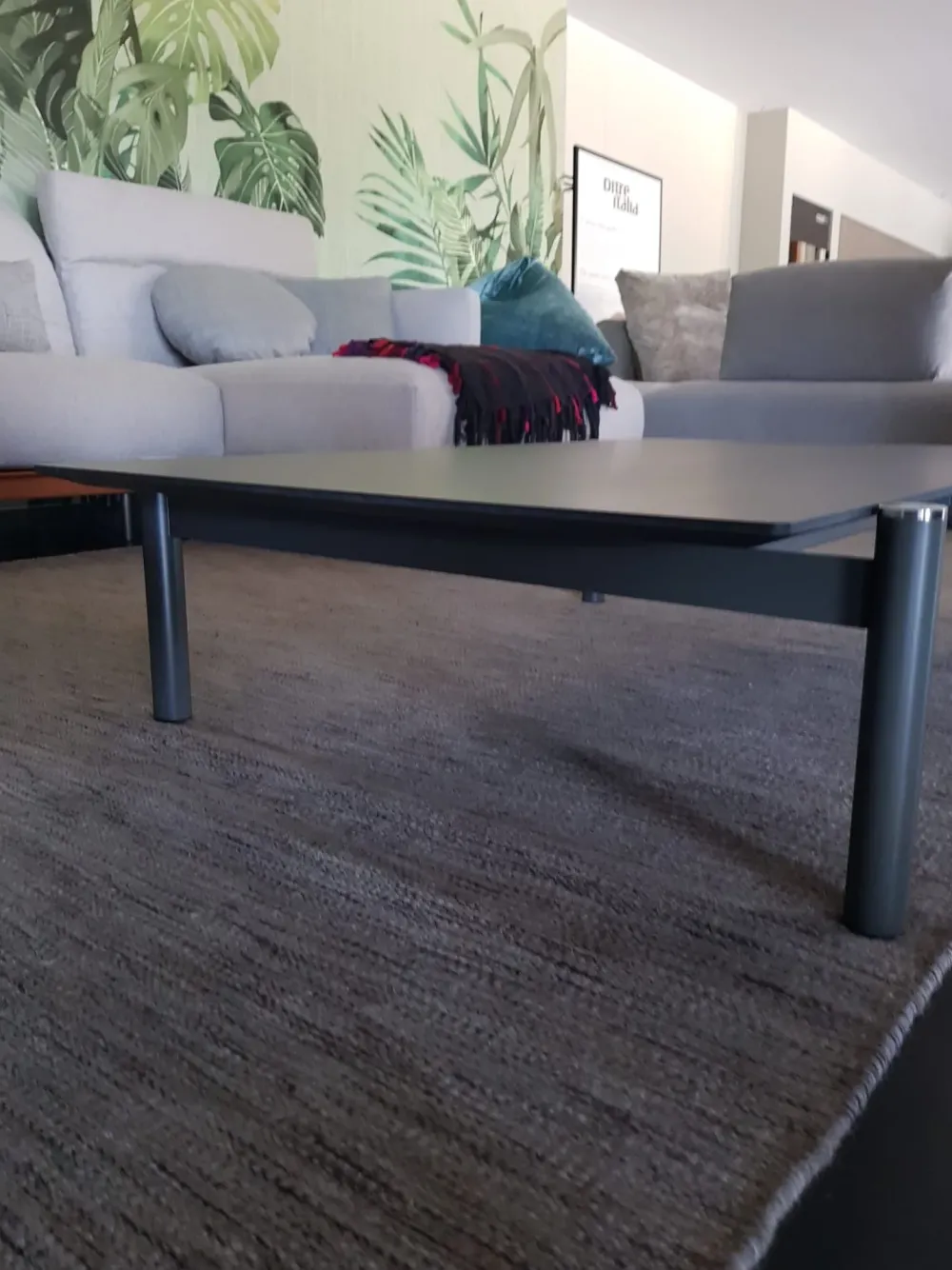 New Tavolino design Erys di a prezzo ribassato Tavolini