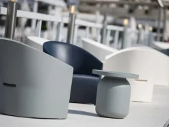 Tavolino design Juju  di a prezzo scontato^Serralunga