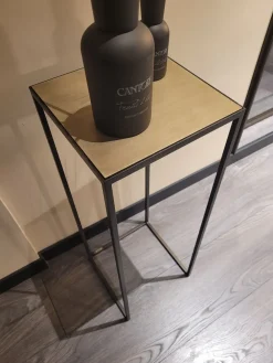 New Tavolino design Narciso di a prezzo ribassato Tavolini