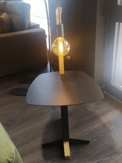 Egoitaliano Tavolino design Pinocchio naturale di a prezzo ribassato- Tavolini