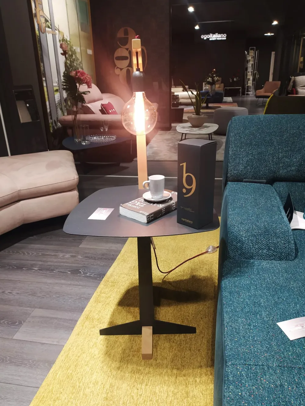 Egoitaliano Tavolino design Pinocchio naturale di a prezzo ribassato- Tavolini