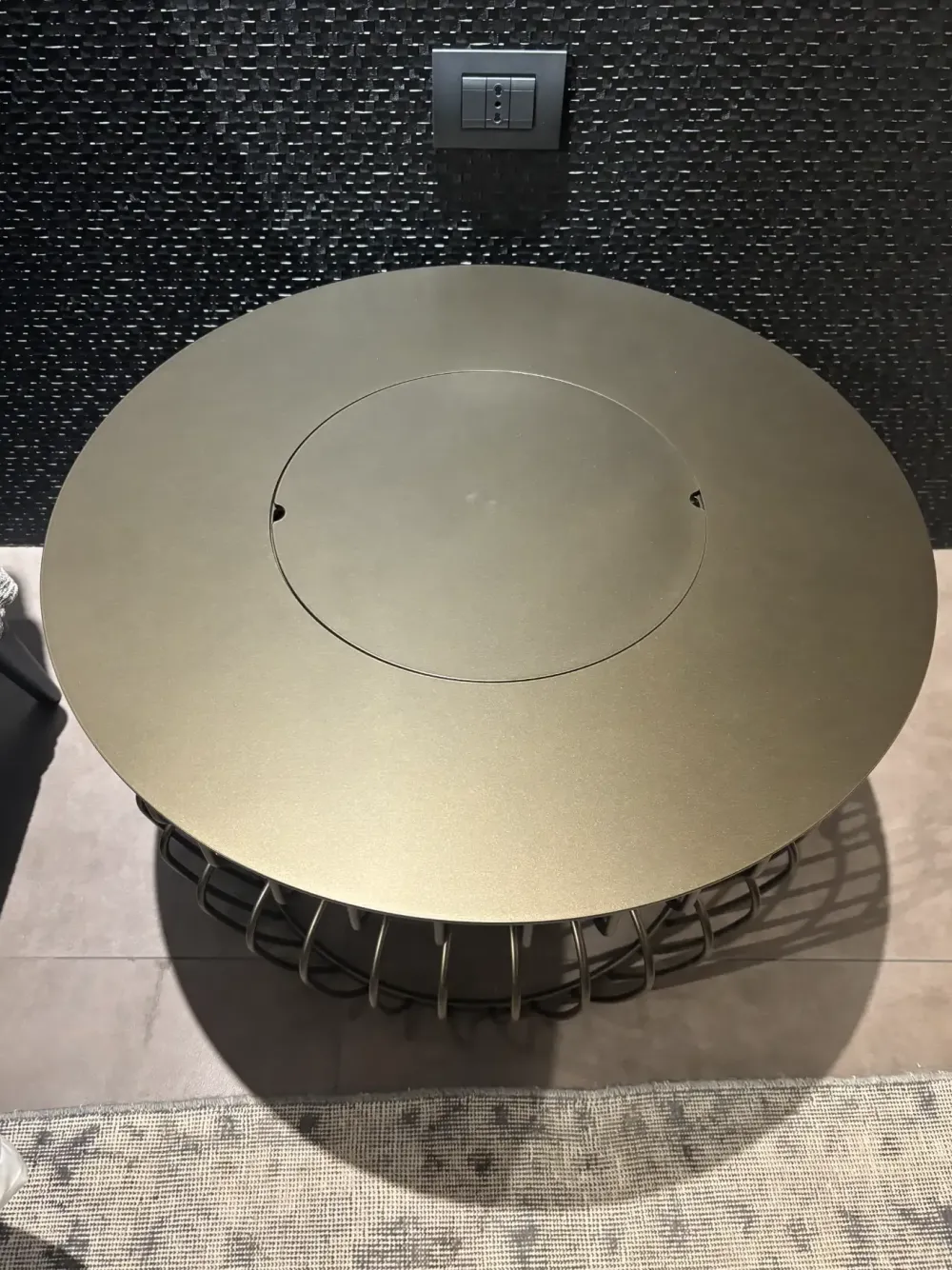 Flou Tavolino design Tavolino atollo di a prezzo ribassato- Tavolini