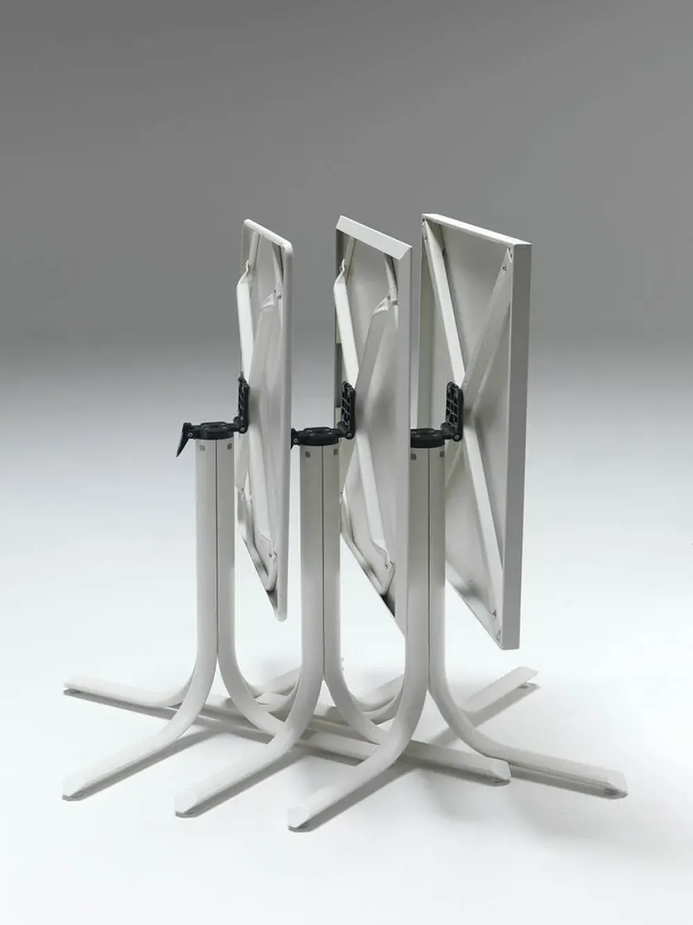 Clearance Tavolino modello Table system in OFFERTA OUTLET Tavolini