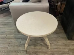 Tavolino modello Con piano  in OFFERTA OUTLET^Fendi casa Sale