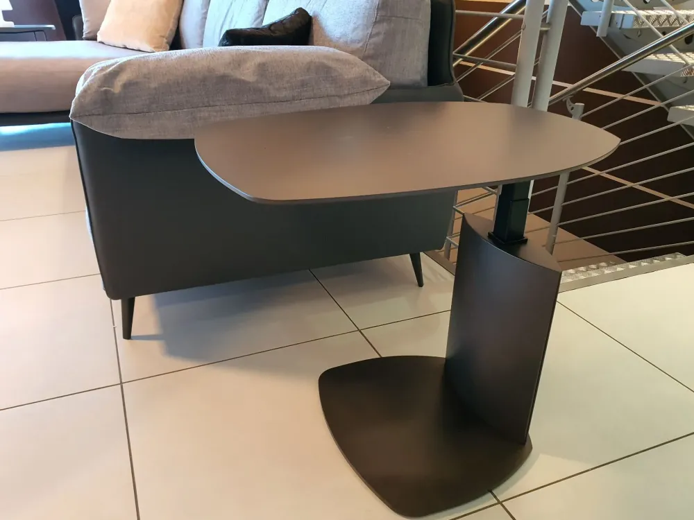 Ozzio Tavolino in stile design modello Zoom di a prezzi imbattibili affrettati- Tavolini