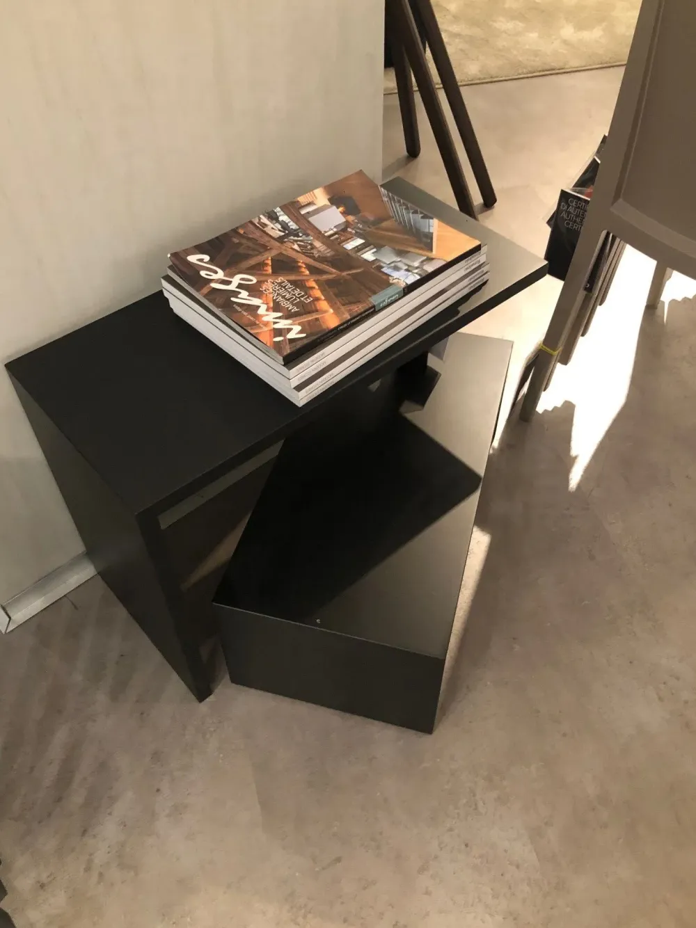 Zanotta Tavolino in stile design modello Basello di con sconti imperdibili- Tavolini