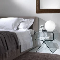 Tavolino in stile Moderno in vetro Comodino mod.relax in vetro curvato scontato del 41%^Artigianale Clearance