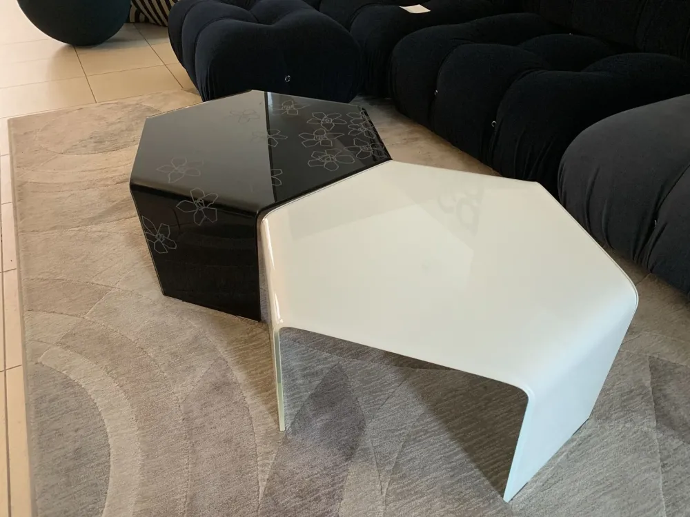 New Tavolino in stile moderno modello 3 feet di a prezzi imbattibili Tavolini