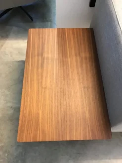 Tavolino Intermedio in stile Moderno a prezzo scontato^Cassina Online