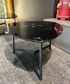 Clearance Tavolino modello Tavolino triangolare stondato in OFFERTA OUTLET Tavolini