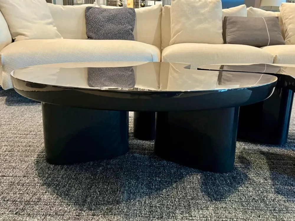 Sale Tavolino modello Ernest di a prezzo ribassato Tavolini