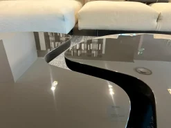 Sale Tavolino modello Ernest di a prezzo ribassato Tavolini