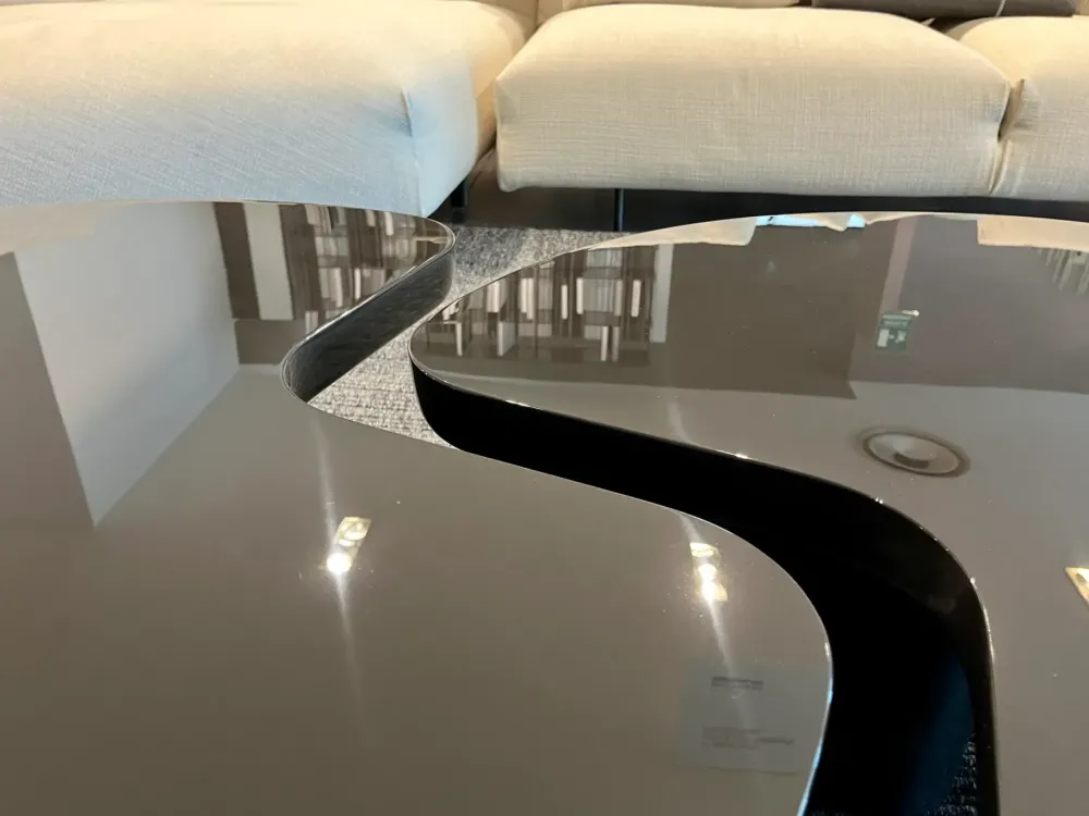 Sale Tavolino modello Ernest di a prezzo ribassato Tavolini