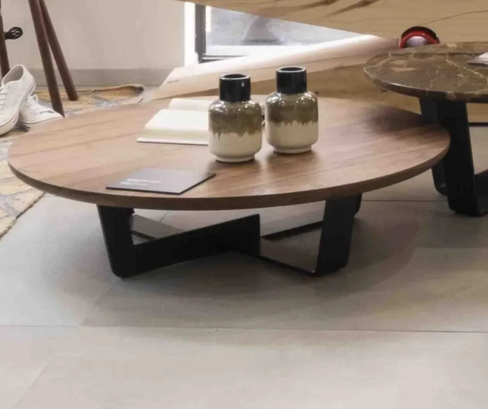 Riva 1920 Tavolino modello Kohi wood di a prezzo ribassato- Tavolini