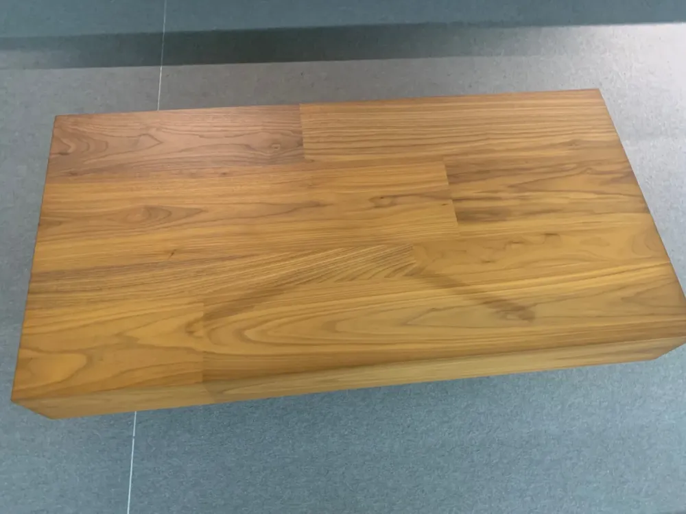 Discount Tavolino modello Lingotto di a prezzo scontato Tavolini