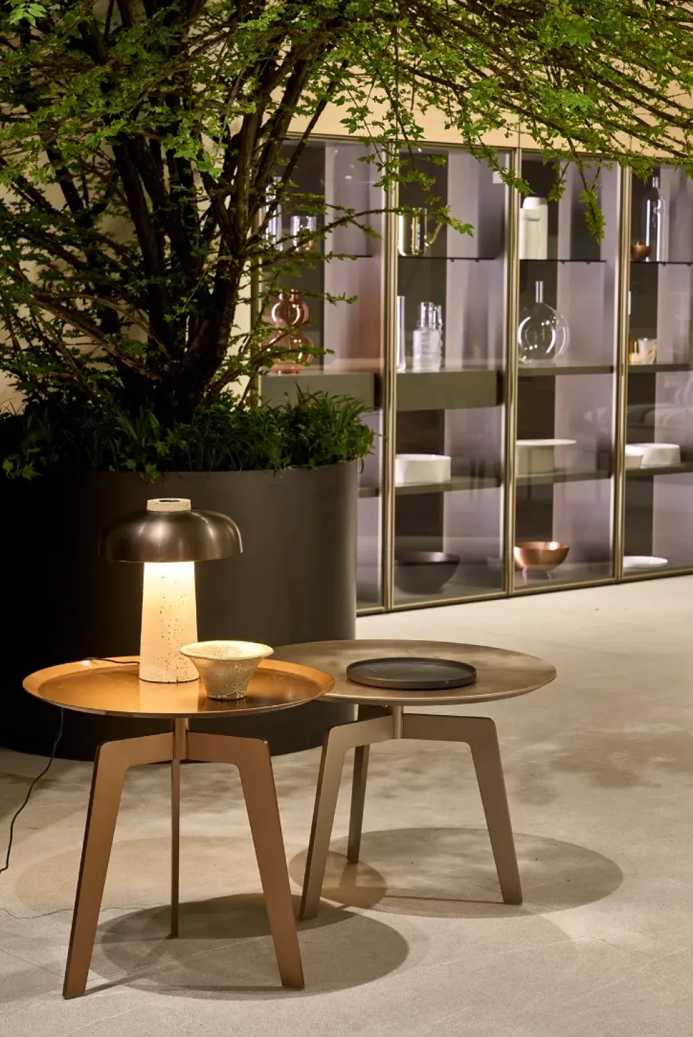 Sangiacomo Tavolino modello Lotus di a prezzo ribassato- Tavolini