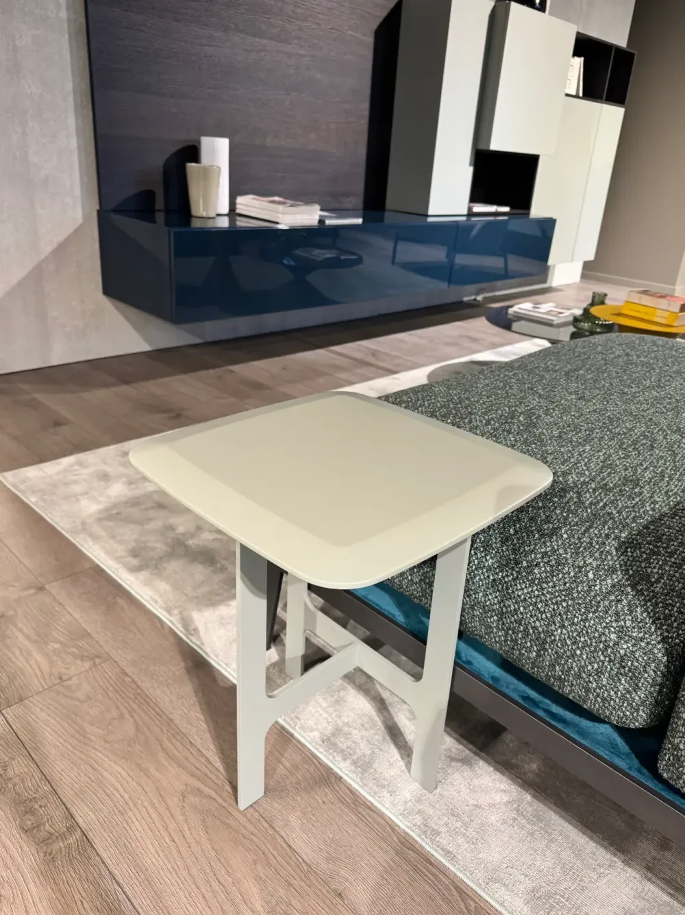 Sale Tavolino modello Malmo di a prezzo ribassato Tavolini