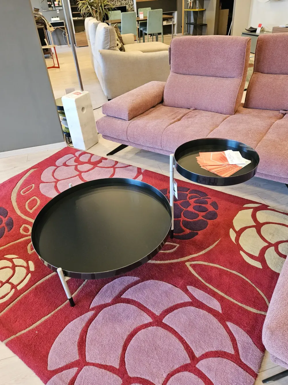 Tavolino modello Tavolino modello planet di a prezzo ribassato^Bontempi New