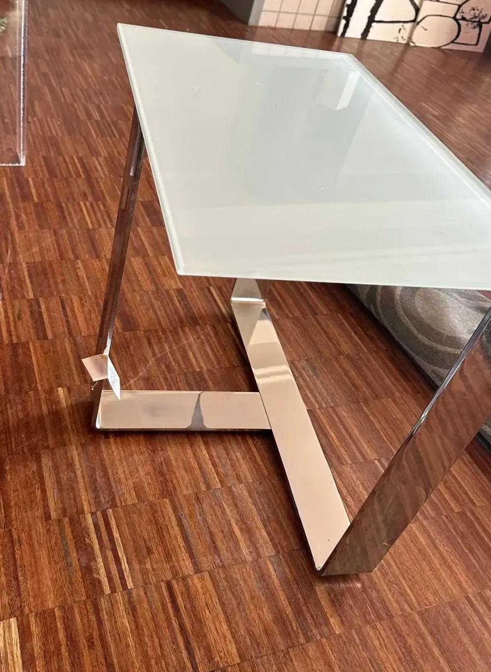 Artigianale Tavolino modello Tavolino in vetro di a prezzo scontato- Tavolini