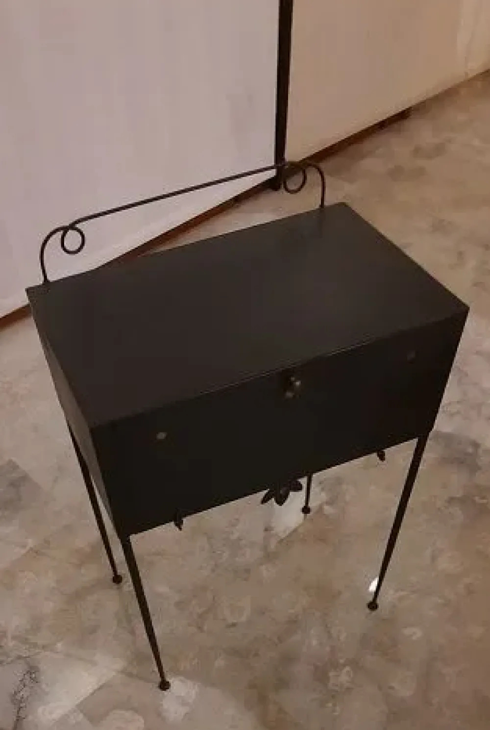 Tavolino moderno Art. t 39 di a prezzo ribassato^Artigianale Online