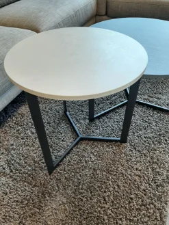 Discount Tavolino moderno Joi di a prezzo ribassato Tavolini